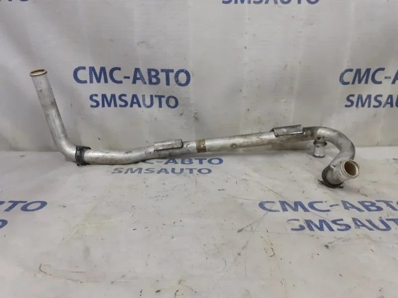Трубка системы охлаждения Audi A6 Allroad 2006-2009 079121065BA C6 4.2, передняя