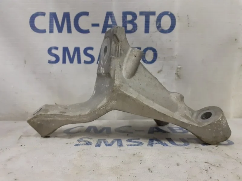 Кронштейн ДВС Audi A6 Allroad 2006-2009 4F0199307AE C6 4.2, передний левый