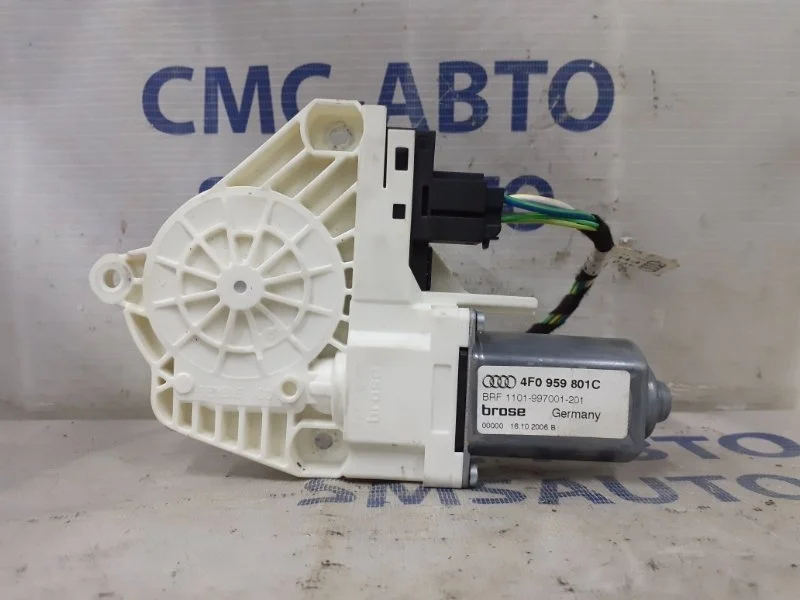 Моторчик стеклоподъемника Audi A6 Allroad 2006-2009 4F0959801C C6 4.2, левый