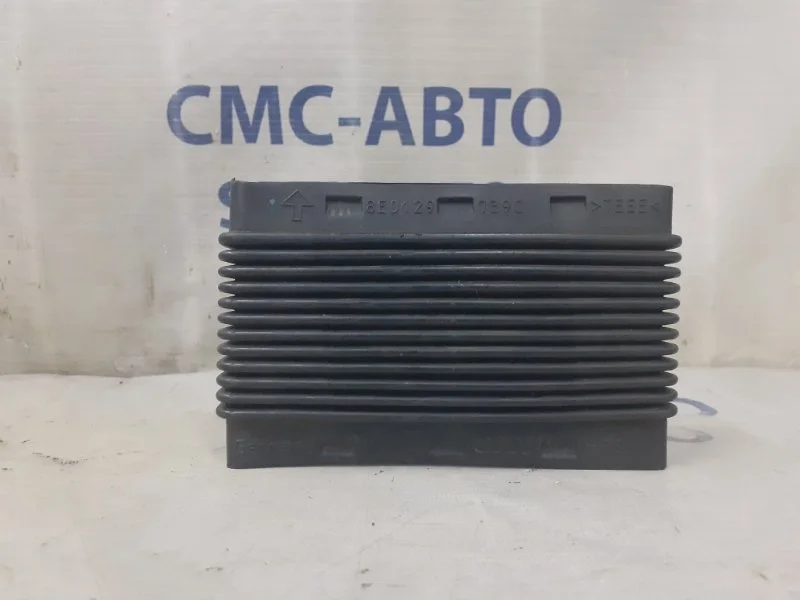 Воздуховод Audi A4 2005-2007 8E0129739C B7 2.0 ALT