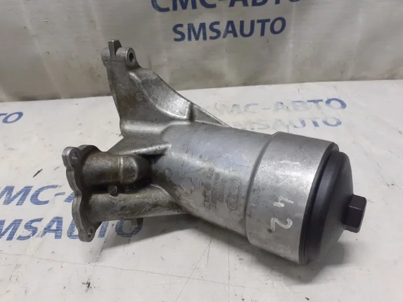 Корпус масляного фильтра Audi A6 079115401D C5 4.2