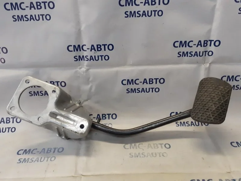 Педаль тормоза Mercedes-Benz GL A1642900401 X164 4.7