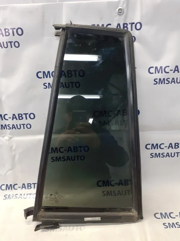 Форточка Mercedes-Benz GL A1647301355 X164 4.7, задняя левая