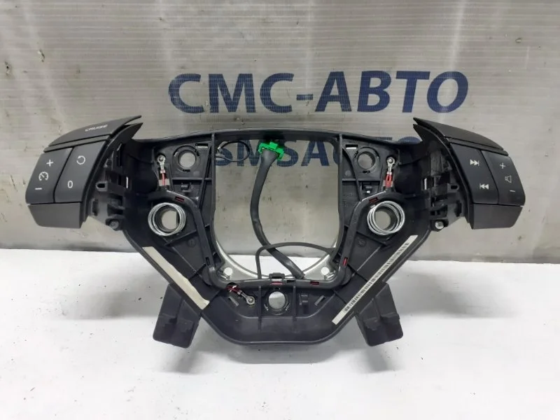 Кронштейн Volvo XC90 2005-2006 30665742