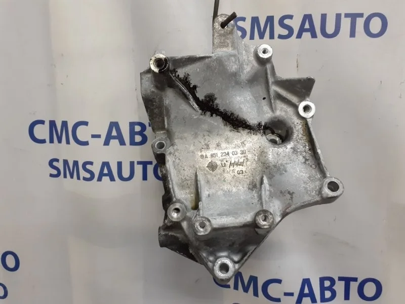 Кронштейн кондиционера Mercedes-Benz GLC A6512340339 X253