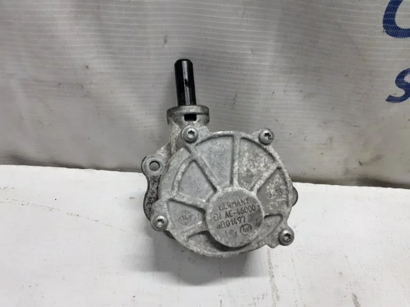 Вакуумный насос Mercedes-Benz GLC A6512300465 X253