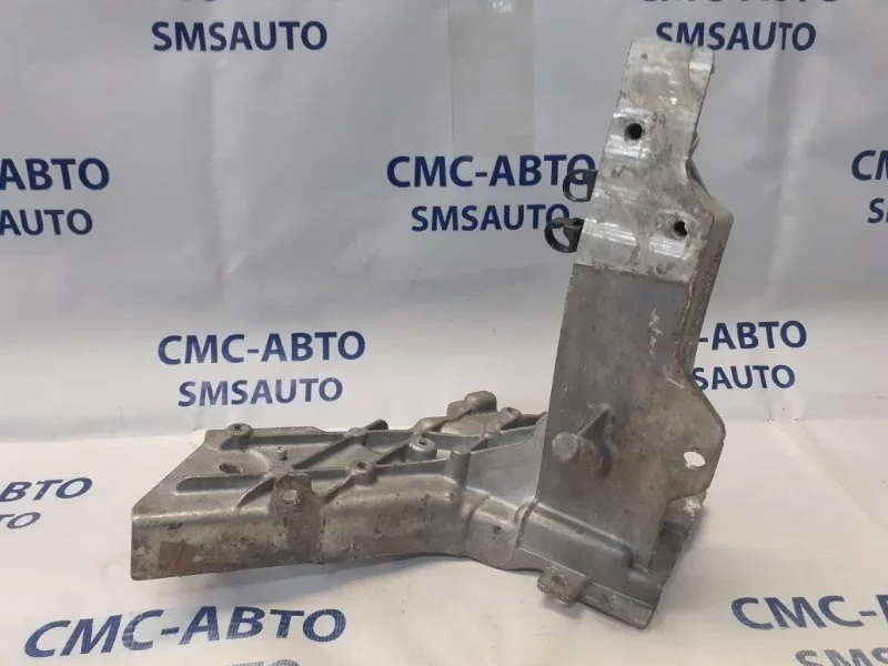 Кронштейн Mercedes-Benz GLC A2536210700 X253, передний правый