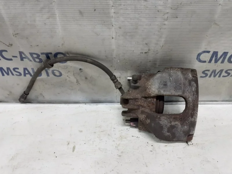 Суппорт Volvo S60 2005-2007 8251315 С60 2.4, передний левый