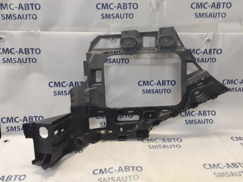 Кронштейн бампера Volkswagen Touareg 7P6807376B NF 3.0, задний правый