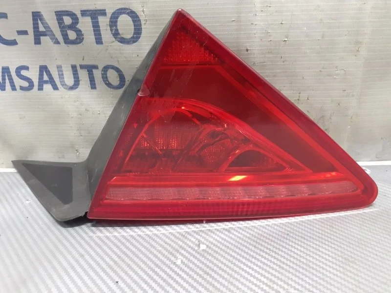 Фонарь крышки багажника Audi A7 4G8945094 4G 3.0 CGW, правый