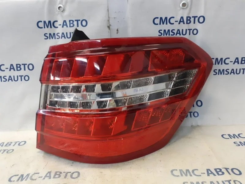 Фонарь на крыло Mercedes-Benz E-Class A2128204064 W212 3.5, задний правый
