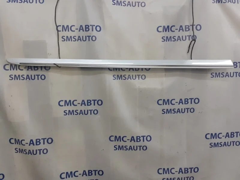 Молдинг двери Mercedes-Benz R-Class A2516902262 W251 3.5, передний правый