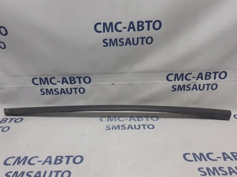 Молдинг лобового стекла Volvo XC70 2008-2012 30753552 ХС70 3.0T, передний левый