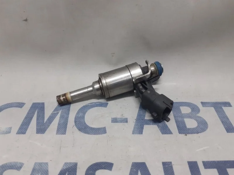 Форсунка топливная Volvo XC60 9487434 ХС60 2.0T