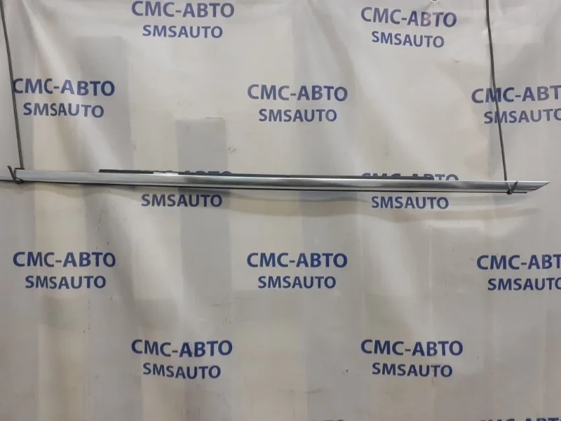 Молдинг стекла двери Mercedes-Benz CLS-Class A2187200424 W218 3.5, передний правый