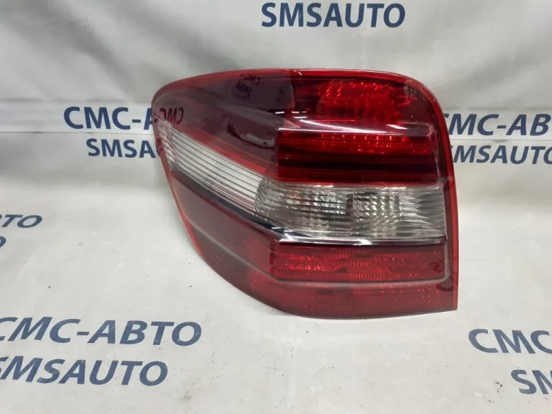 Фонарь на крыло Mercedes-Benz ML A1649060700 W164 3.0D, левый