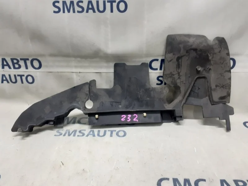 Воздухозаборник Audi A6 4F0121283C C6 2.4