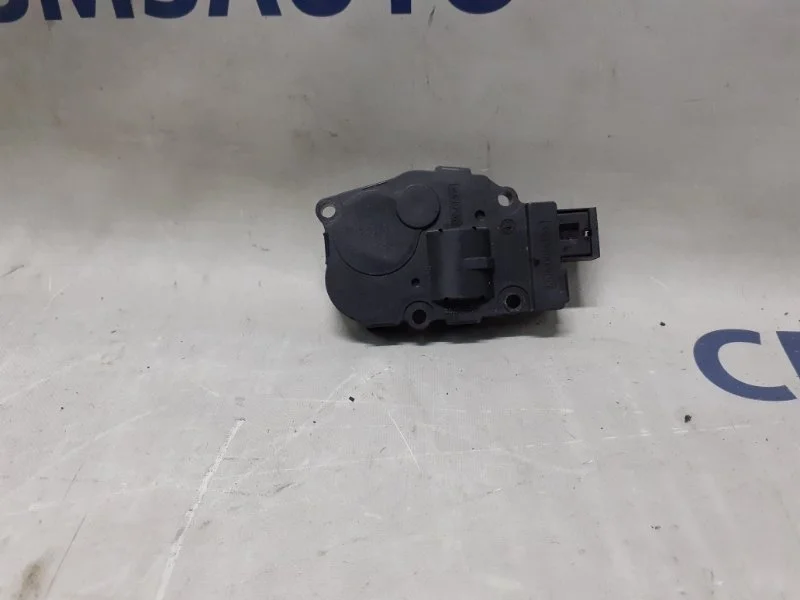 Моторчик заслонки отопителя Mercedes-Benz ML A1669060008 W166 3.0D