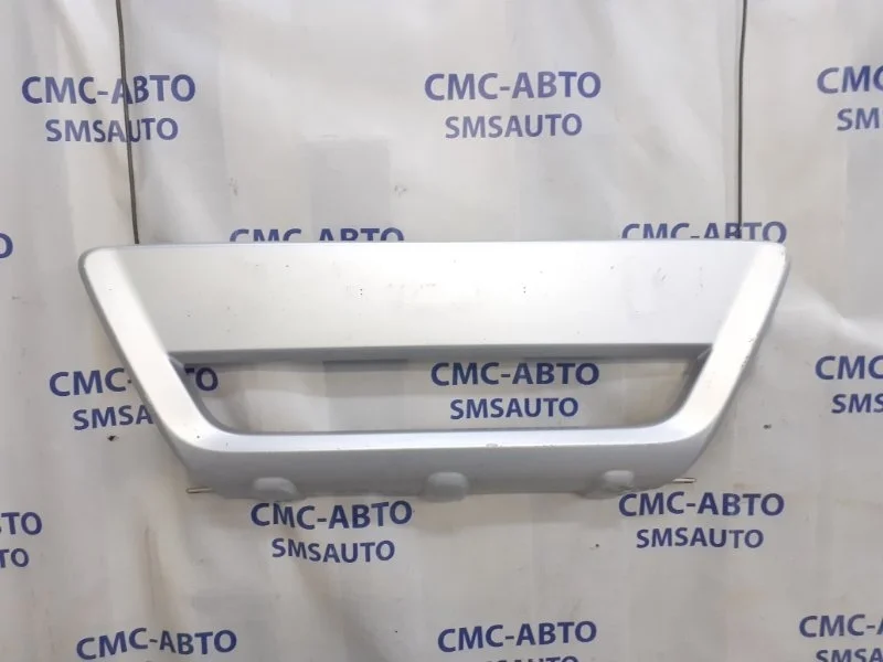 Накладка бампера Volvo XC60 30764992 ХС60 2.4D, передняя