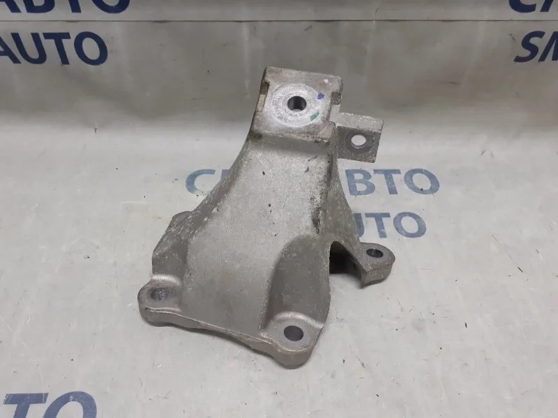 Кронштейн ДВС Audi A6 4F0199308N C6 2.4, передний правый