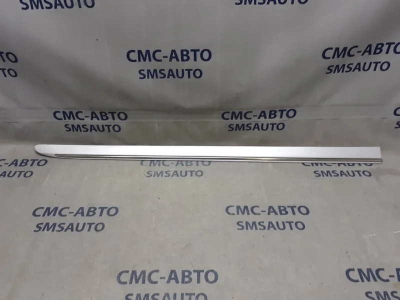 Накладка двери Mercedes-Benz R-Class A2516902262 W251 5.0, передняя правая