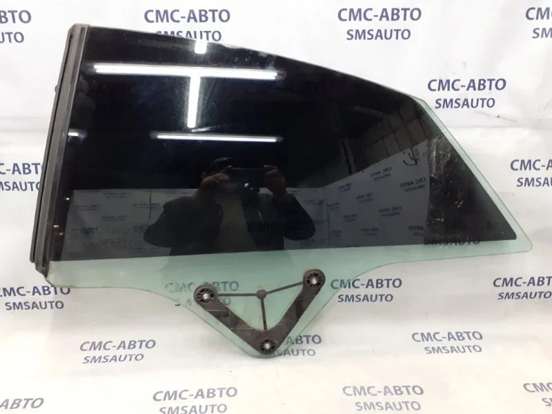 Стекло Mercedes-Benz E-Class A2076700110 C207 1.8T, заднее левое