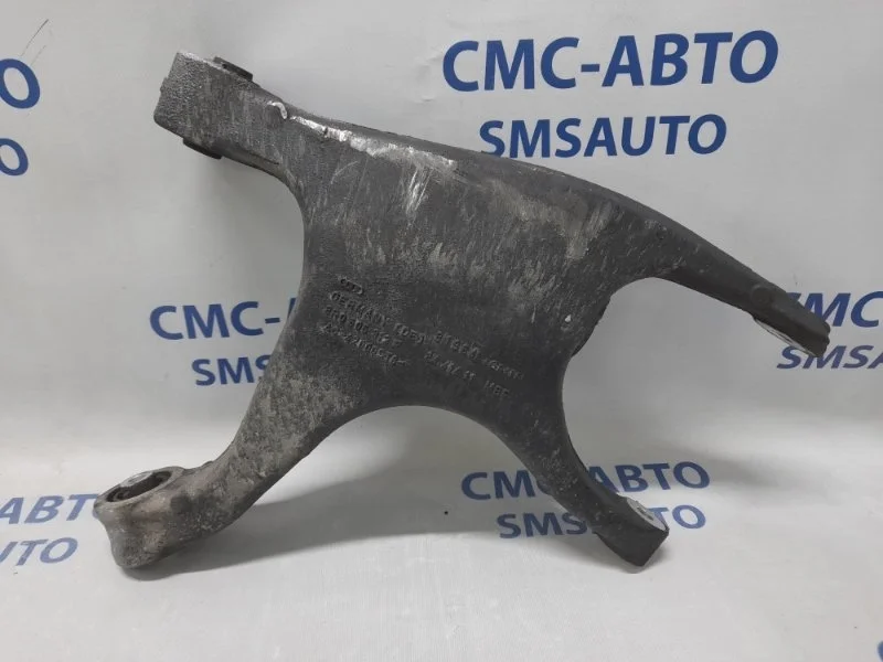 Рычаг нижний Audi A8 2012 8R0505312F D4 4.2 CDR, задний правый