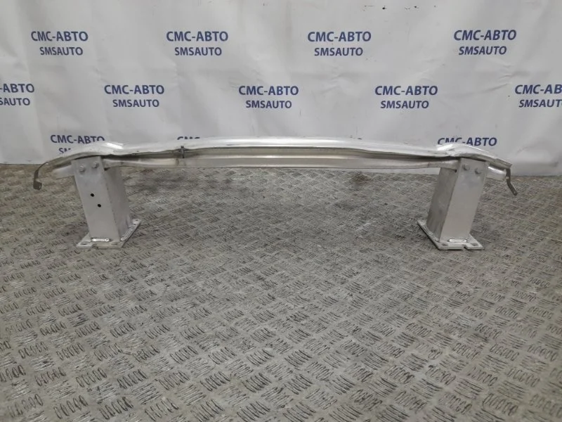 Усилитель бампера Audi A5 8K0807113D 8K 2.0T, передний