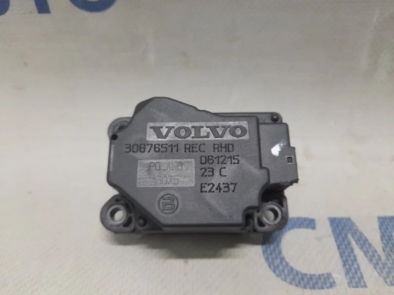 Моторчик заслонки отопителя Volvo XC90 2007-2012 30676511 ХС90 2.4D