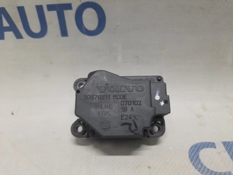 Моторчик заслонки отопителя Volvo XC90 2007-2012 30676511 ХС90 2.4D