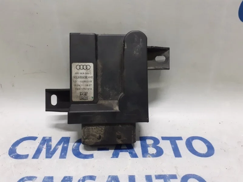 Блок управления бензонасосом Audi A8 2011 4H0906093C D4 4.2 CDR