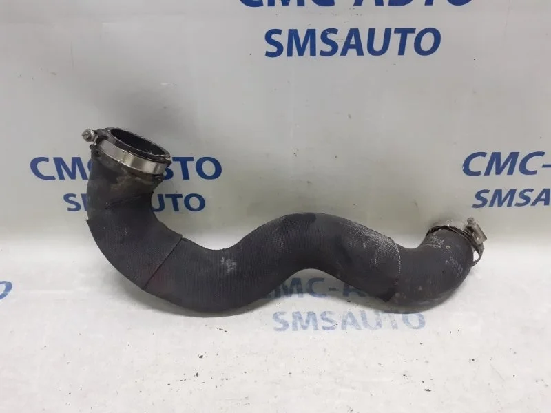 Патрубок интеркулера Audi A5 2011-2014 8K0145738M 8K 2.0T, правый