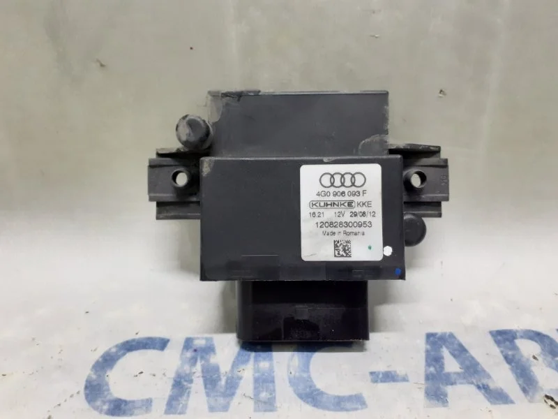 Блок управления бензонасосом Audi A5 2011-2014 4G0906093F 8K 2.0T