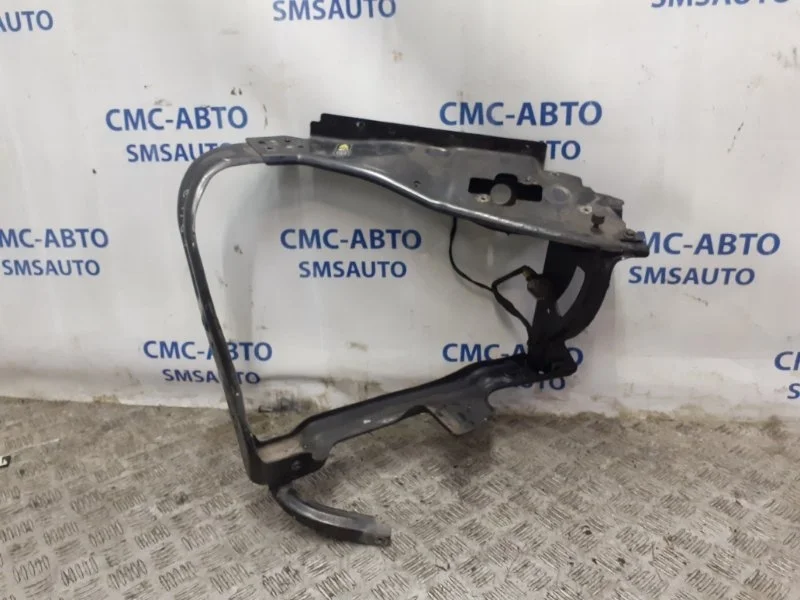 Панель фары Mercedes-Benz R-Class A2516200491 W251 3.0TD, правый