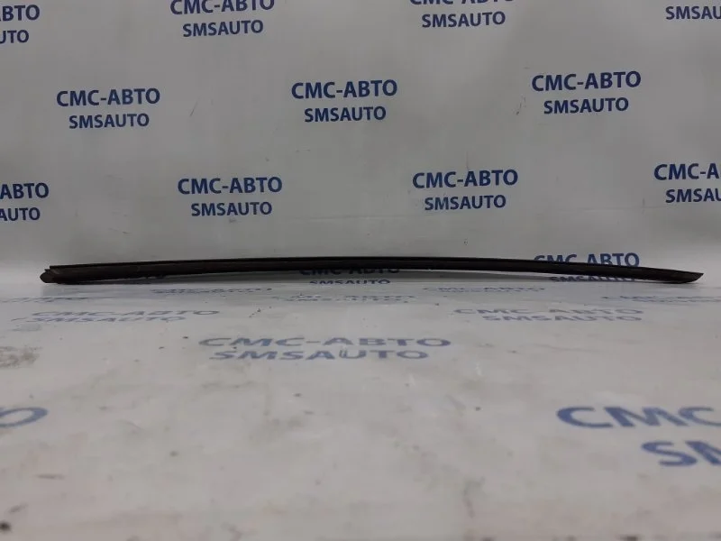 Молдинг лобового стекла Audi A6 4G0854328A C7 2.8 CHV, правый