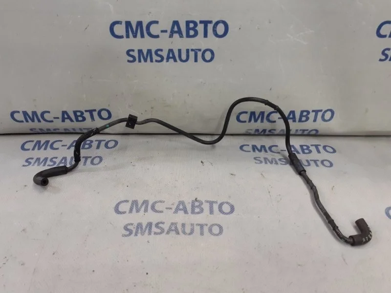 Трубка вакуумная Audi Q5 06K133241E 8R 2.0T