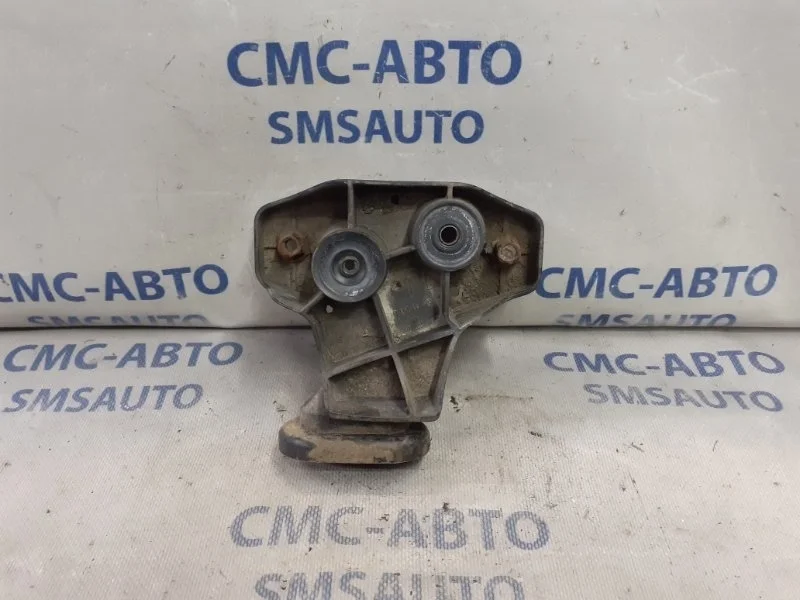 Кронштейн бампера Mercedes-Benz ML A1648800130 W164 3.0D, задний левый