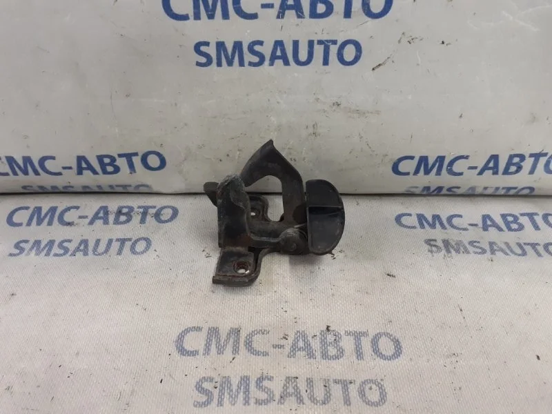 Крюк капота Mercedes-Benz ML A2198800064 W164 3.0D