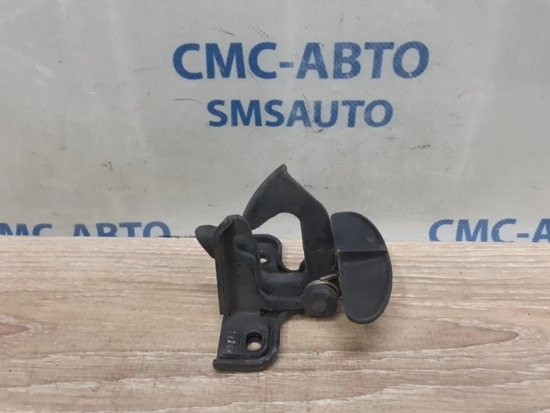 Крюк капота Mercedes-Benz ML A2198800064 W164 3.0D