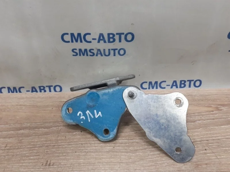 Петля двери нижняя Mercedes-Benz R-Class A2517300537 W251 3.0TD, задняя левая