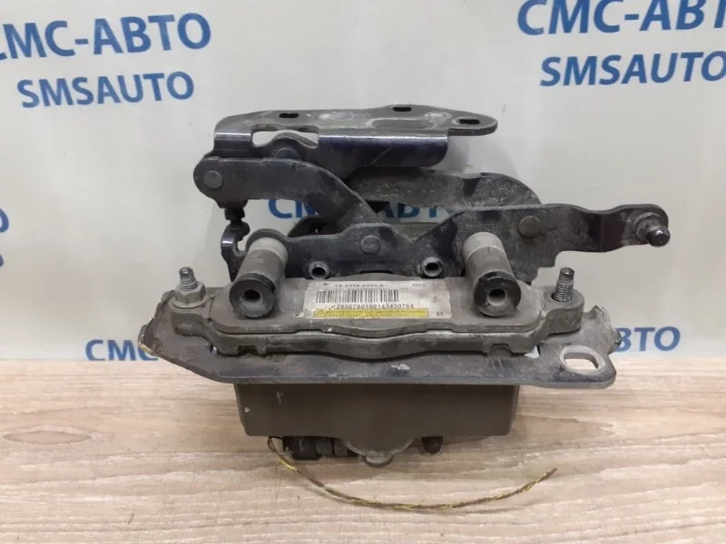Петля капота Mercedes-Benz E-Class A2129067801 W212 2.2D, правая