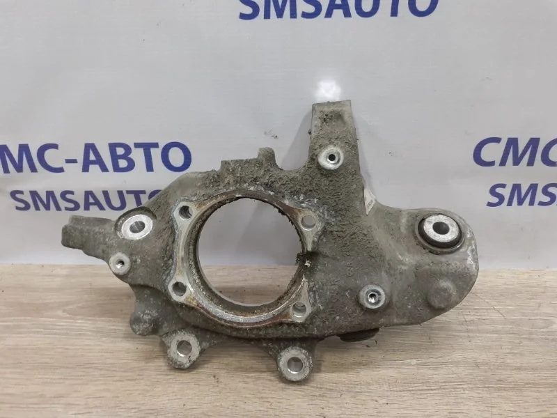 Кулак поворотный Mercedes-Benz C-Class A2053500241 W205 2.0, задний правый