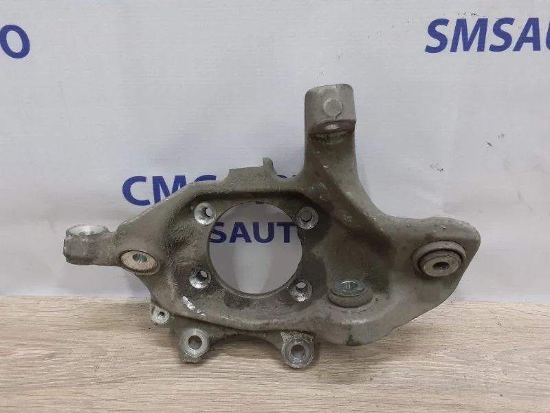 Кулак поворотный Mercedes-Benz C-Class A2053500141 W205 2.0, задний левый