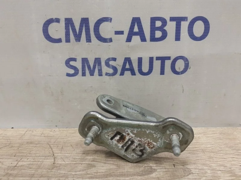 Петля двери верхняя Mercedes-Benz E-Class A2047201637 W212 1.8T, передняя правая