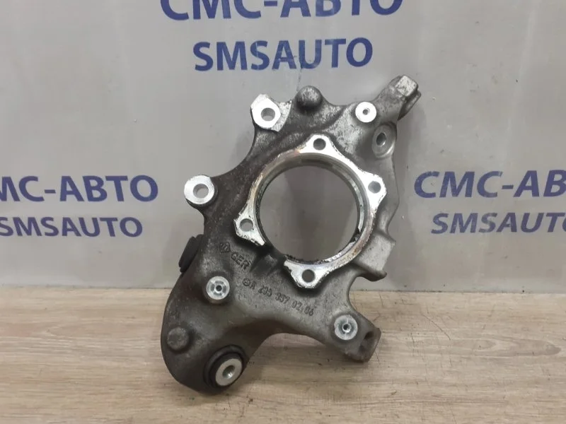 Кулак поворотный Mercedes-Benz C-Class A2053500241 W205, задний правый