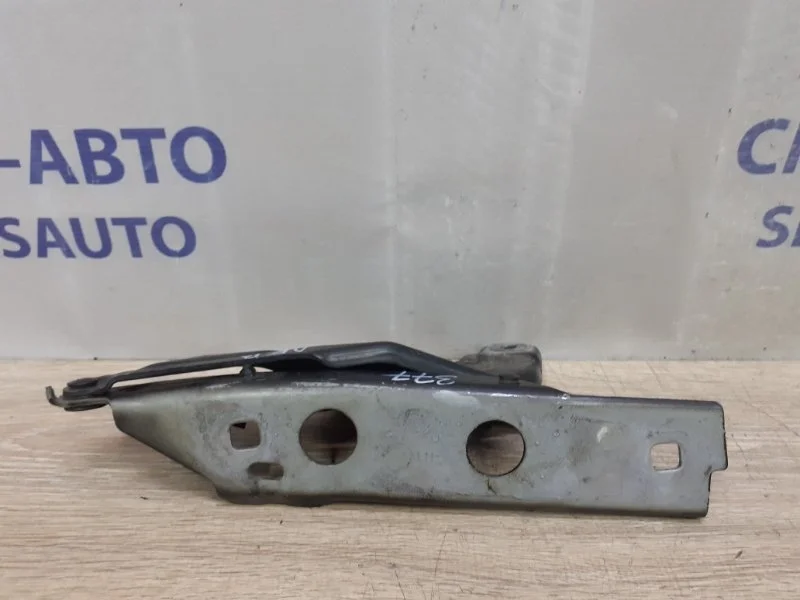 Петля капота Audi A6 Allroad 2014 4G8823301E C7 3.0 CGW, левая