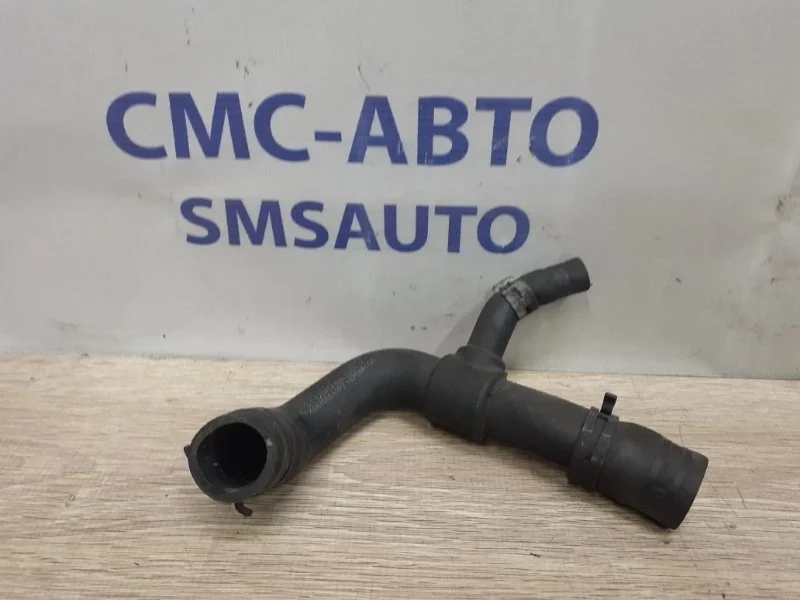 Патрубок охлаждения Mercedes-Benz E-Class A2712002552 W212