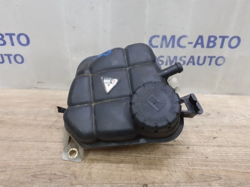 Бачок расширительный Mercedes-Benz ML A1665000049 W166 2.2D