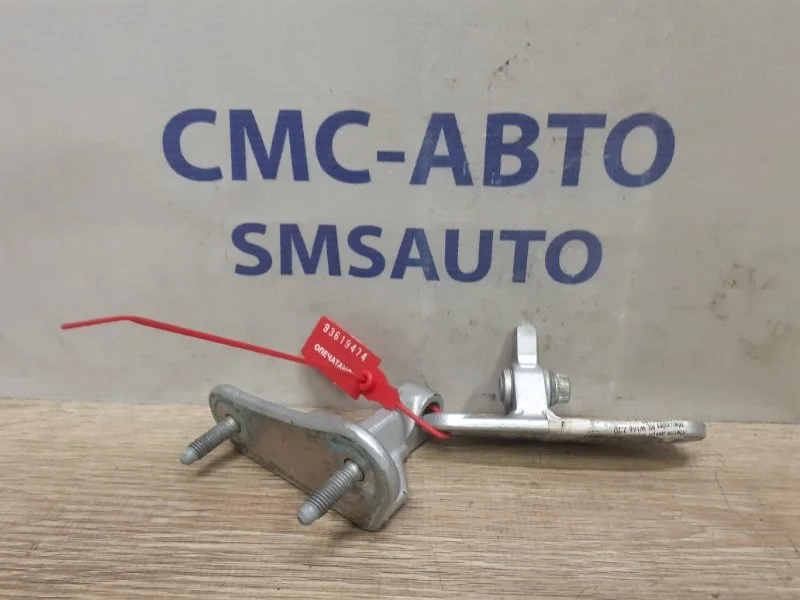 Петля двери верхняя Mercedes-Benz ML A1667300137 W166 2.2D, задняя левая