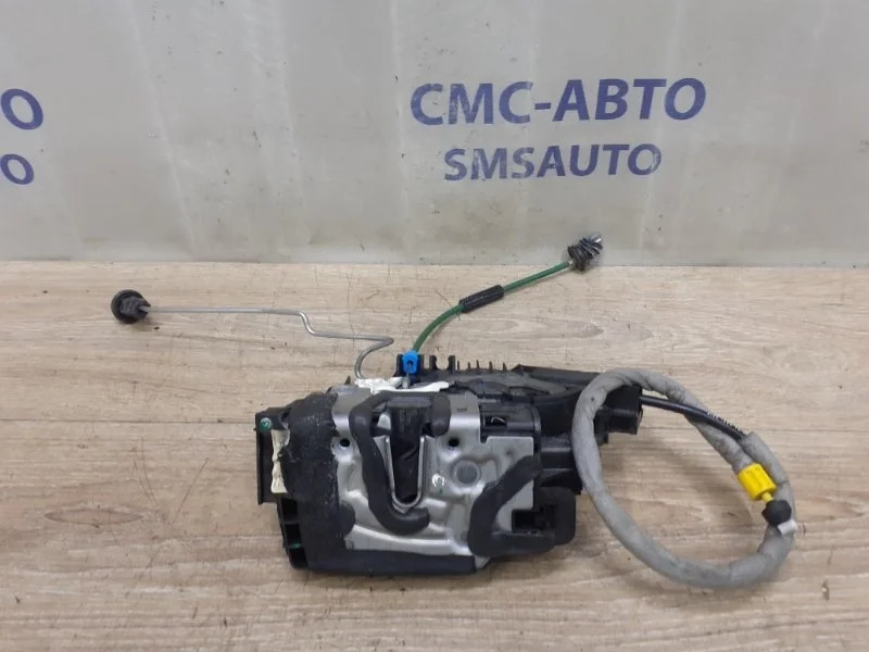 Замок двери Mercedes-Benz C-Class A0997303700 W205, задний левый